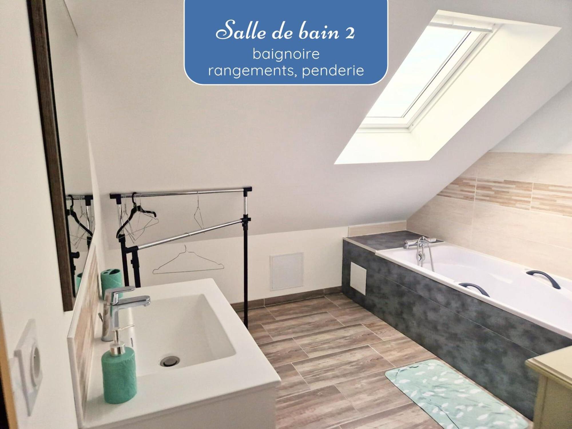 Sherman & Willy Jeep - 2 Maisons De Vacances, 4Min A Pied De La Plage - Parking Prive - Wifi Gratuit - Terrasse - Calme Saint-Côme-de-Fresné Pokoj fotografie